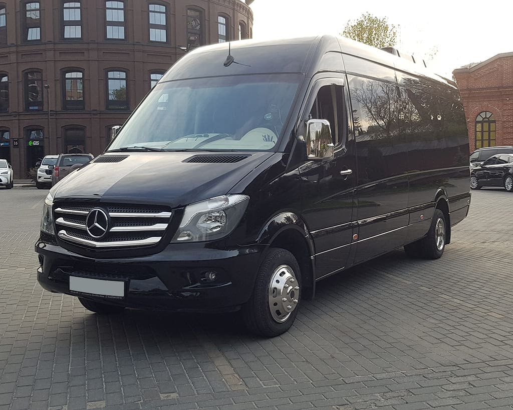 Mercedes Sprinter Black 2015